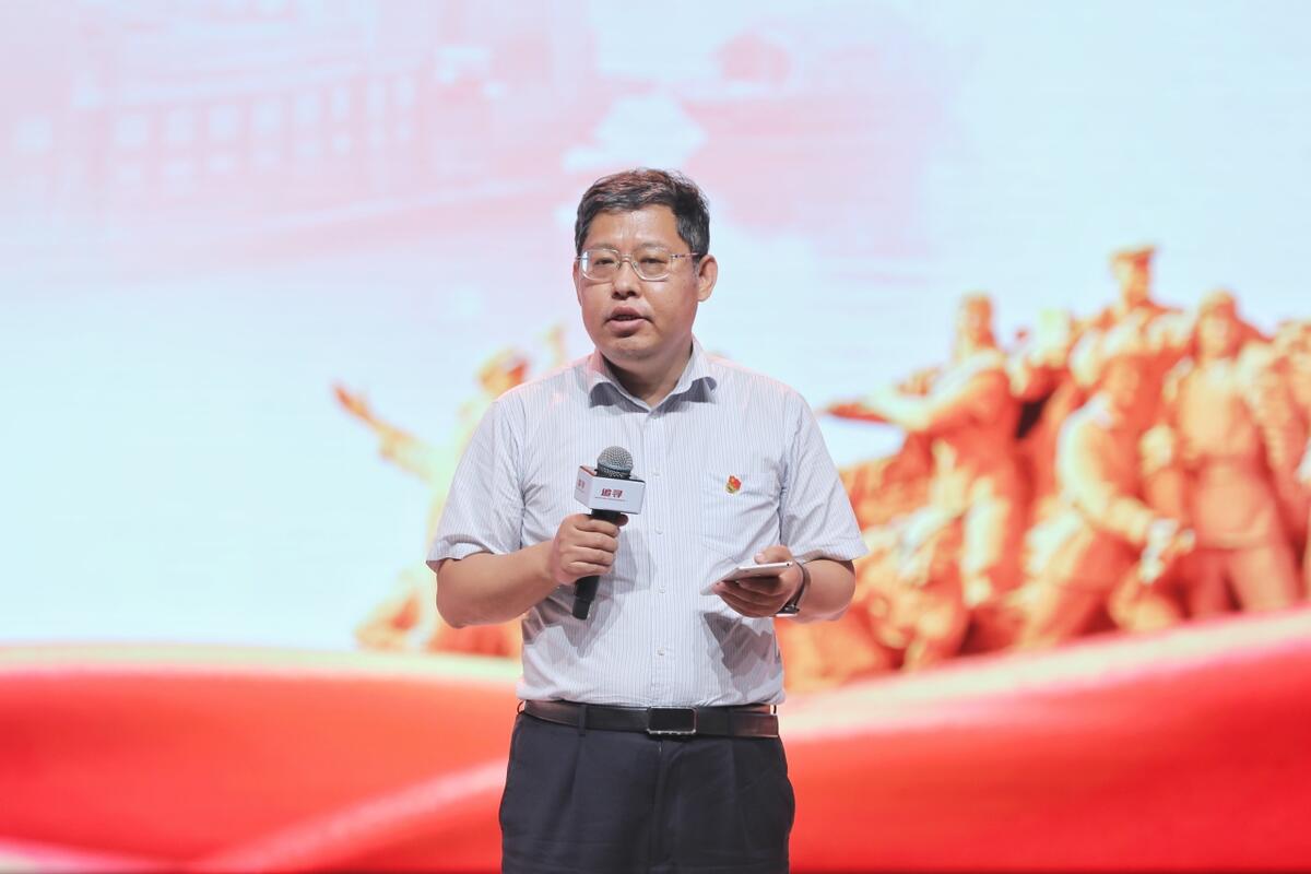 中央黨史和文獻研究室第七研究部副主任、一級巡視員 劉榮剛.jpg